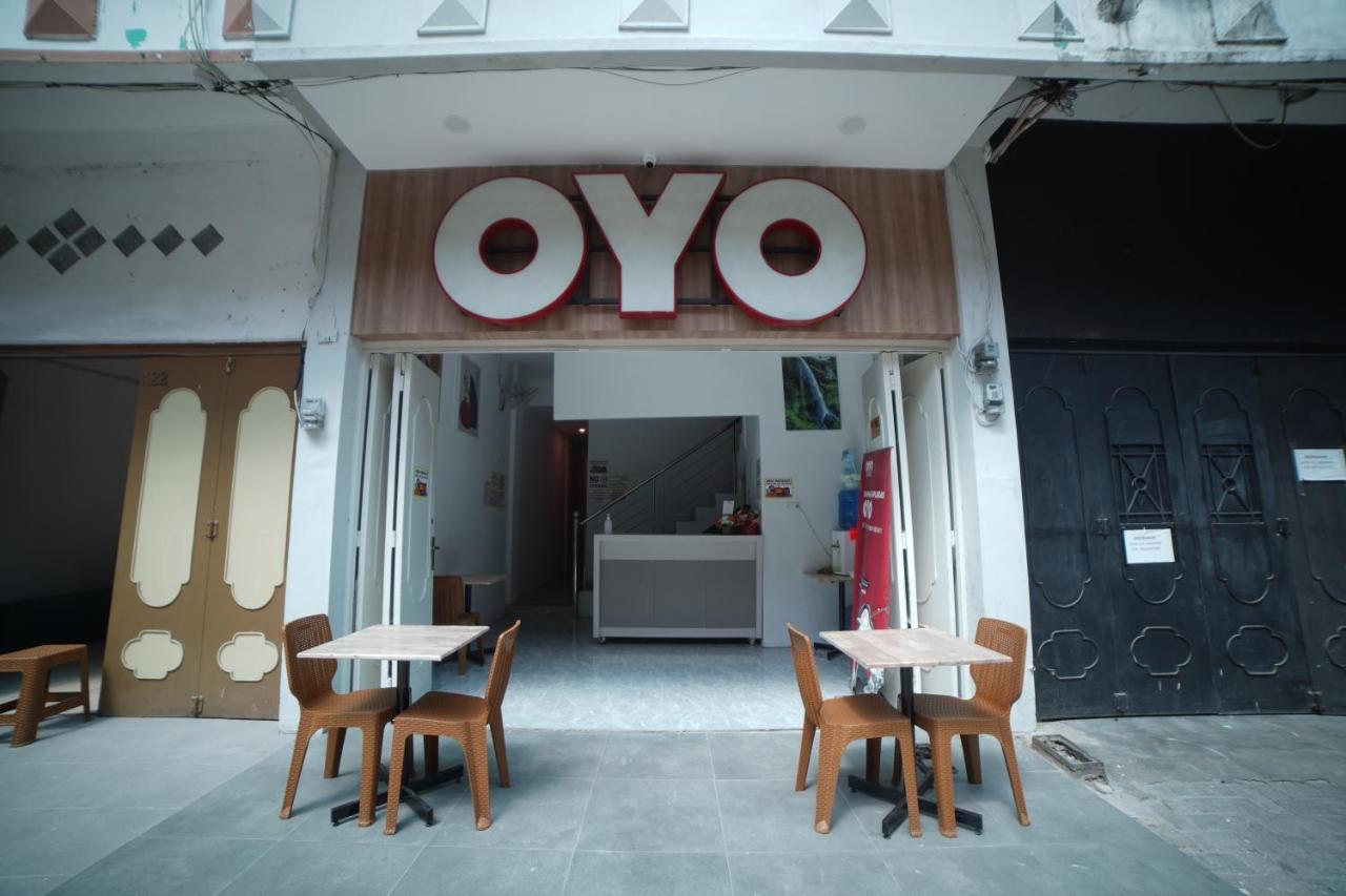 ميدان Oyo 90830 Multatuli Guest House المظهر الخارجي الصورة