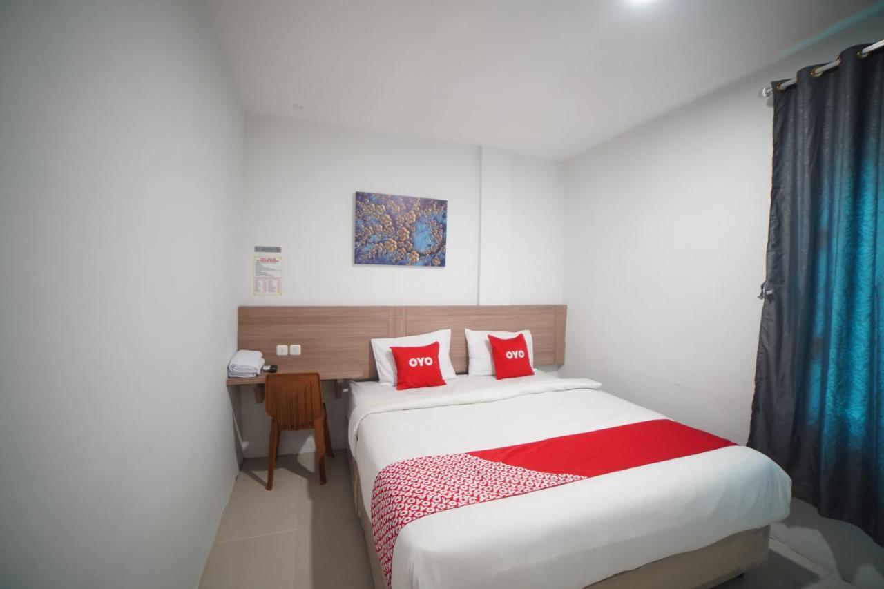 ميدان Oyo 90830 Multatuli Guest House المظهر الخارجي الصورة