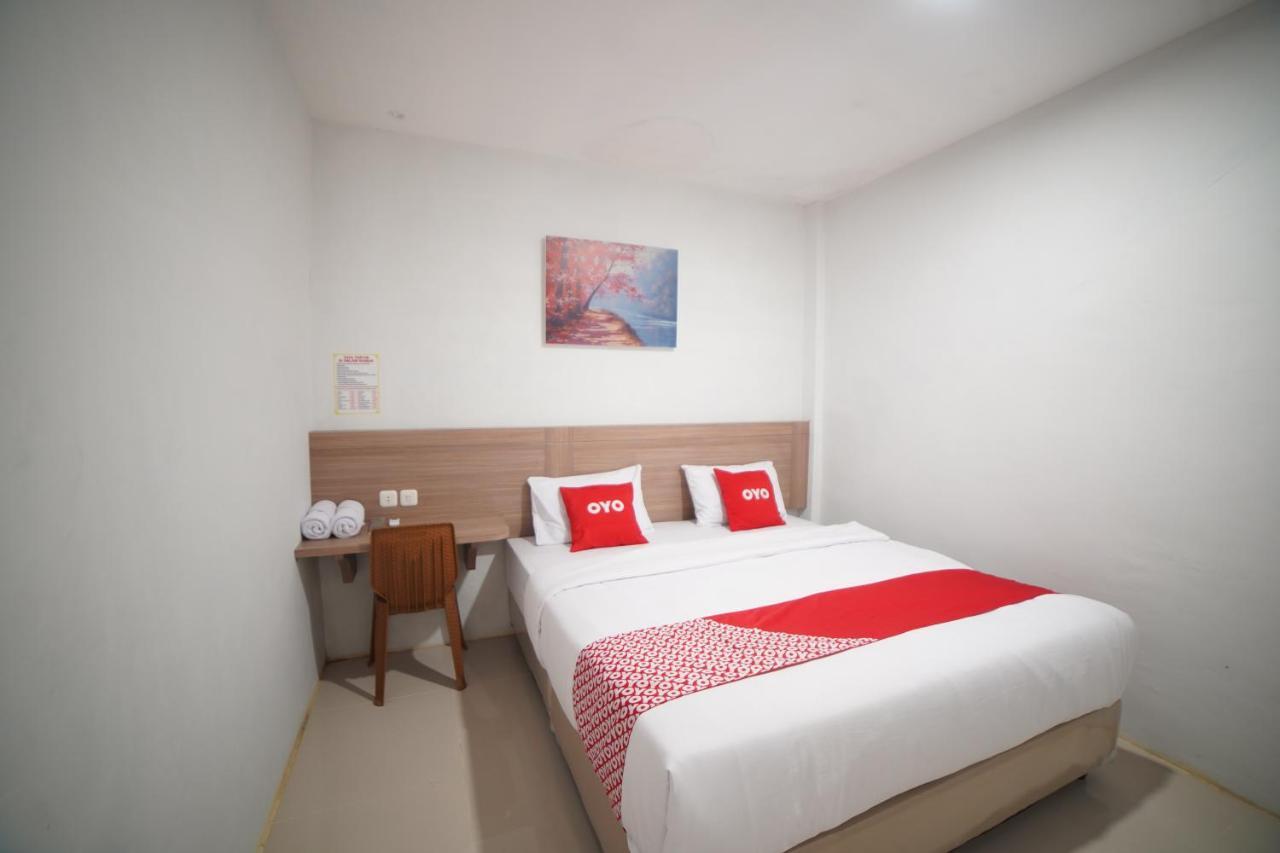 ميدان Oyo 90830 Multatuli Guest House المظهر الخارجي الصورة