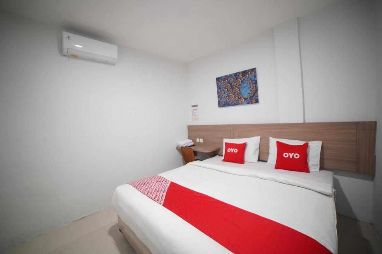 ميدان Oyo 90830 Multatuli Guest House المظهر الخارجي الصورة